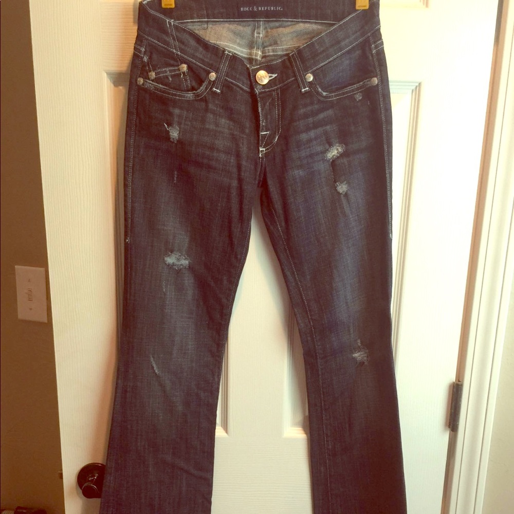 Distressed jeans by ROCK & REPUBLIC - Picture 2 of 2